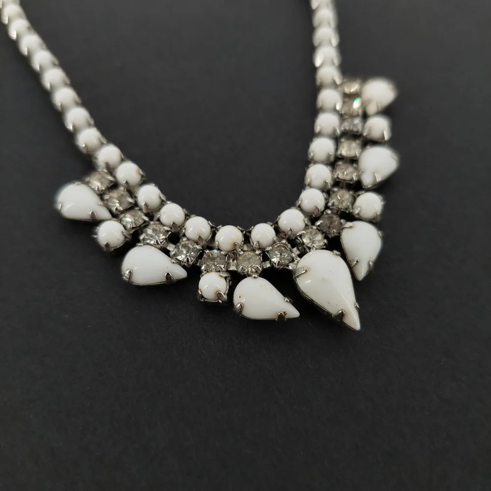 Vintage White Milk Glass Look And Clear Rhinestone Necklace